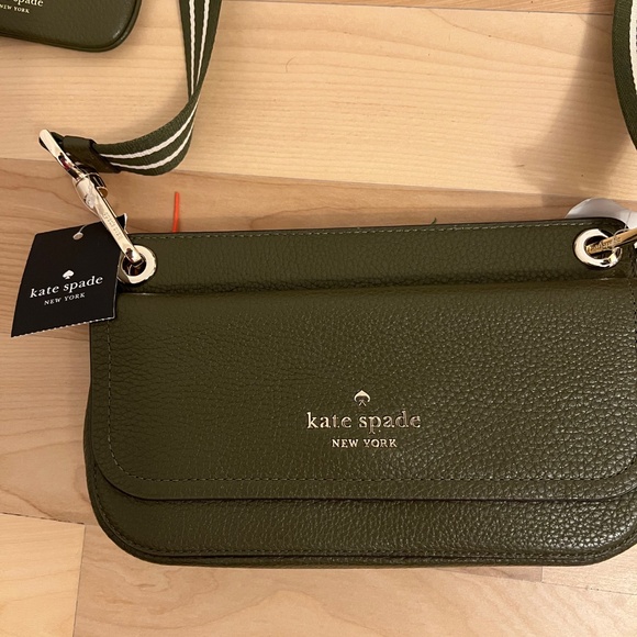 Kate Spade purse - Picture 3 of 8